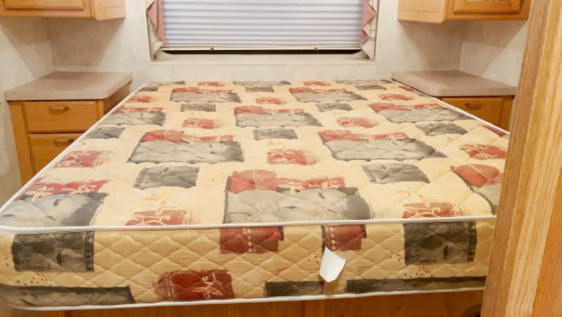 Le vieux matelas de notre VR